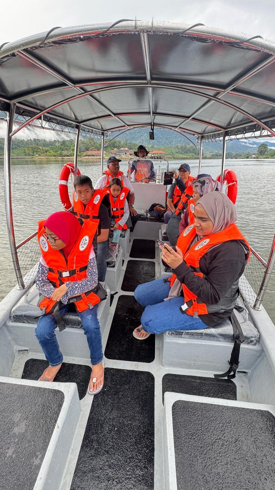 Branda Kampung Sumpitan Lenggong Tiada Sungai Hotel Kampong Ulu Jepai Екстериор снимка
